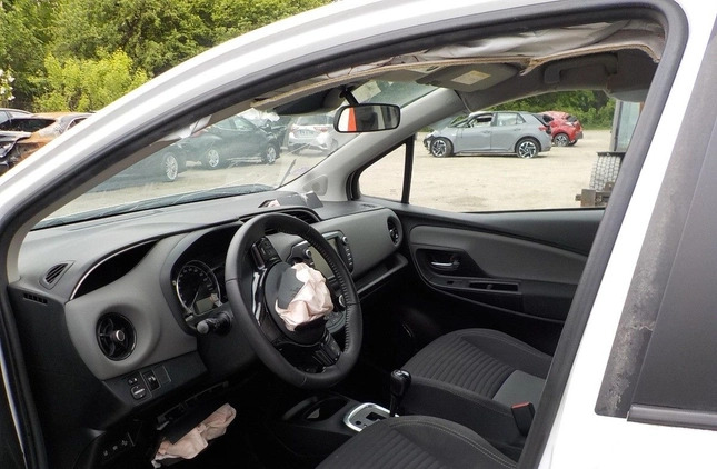 Toyota Yaris cena 22900 przebieg: 67796, rok produkcji 2018 z Mogilno małe 121
